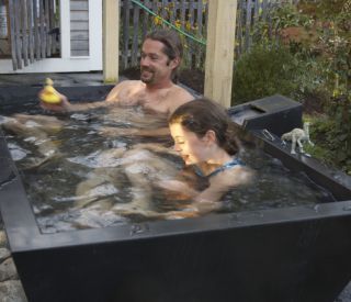 outdoor tub